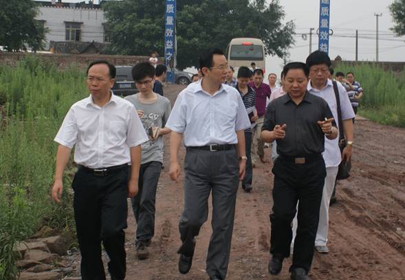 点击新窗口翻开大图